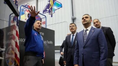 Sanayi ve Teknoloji Bakanı Mehmet Fatih Kacır, NASA'nın Johnson Uzay