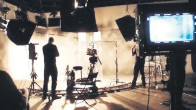 65 yaşındaki Recep C. oyuncu olma hayaliyle internette bulduğu ajansa