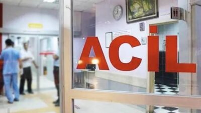 Alanya'da evinde fenalaşan 49 yaşındaki Münire Şeker isimli kadın, kaldırıldığı