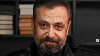 Bir mekanda eğlenmeye giden Nejat İşler, eski rol arkadaşı İnanç