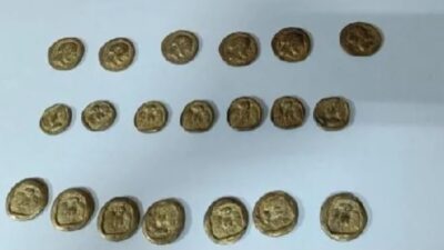 Elazığ'da polisin düzenlediği tarihi eser operasyonunda; 2 bin 900 sikke