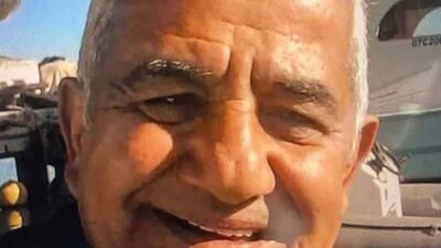 Antalya'da balıkçı barınağındaki teknesinde arkadaşlarıyla vakit geçirdikten sonra suya düştüğü