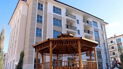 Hazine ve Maliye Bakanı Mehmet Şimşek, kira artışlarına ilişkin soru