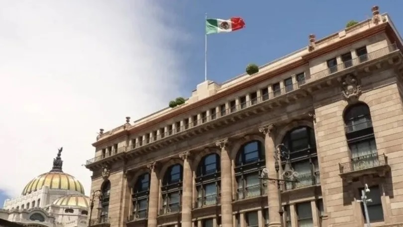 Meksika Merkez Bankası, bu yıl için ekonomik büyüme tahminini düşürdü.
