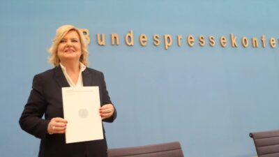 Alman Meclisi Federal Ordu Sorumlusu Eva Högl, Alman ordusunun en