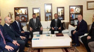 Sanayi ve Teknoloji Bakanı Mehmet Fatih Kacır, Erzurum Büyükşehir Belediyesi'ni