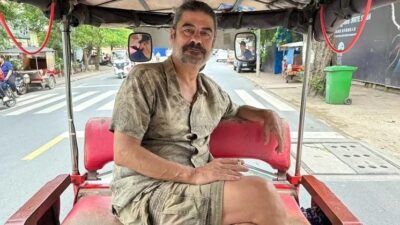 İstanbul'da yaşayan ve dünya turuna çıkan 52 yaşındaki Ufuk Öntürk,