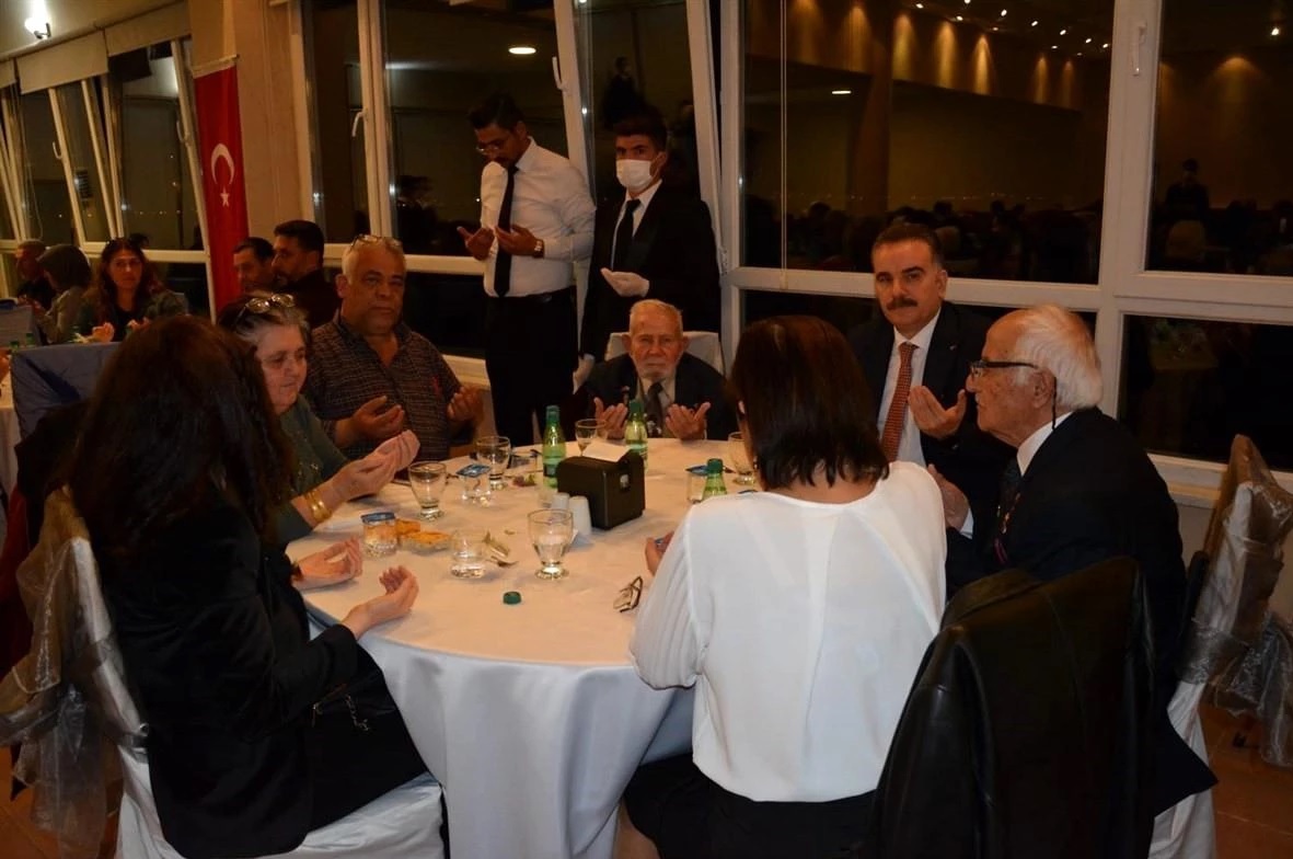 Balıkesir'in Edremit ilçesinde 18 Mart Şehitleri Anma Günü ve Çanakkale