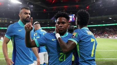 Brezilya Milli Futbol Takımı'nın 17 yaşındaki futbolcusu Endrick Felipe Moreira