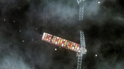 Dünya bu kazayı konuşuyor… Singapur bayraklı kargo gemisi Dali, ABD'nin