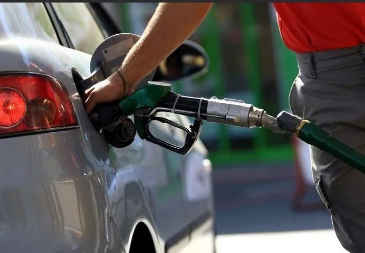 Araç sahipleri benzin ve mazot fiyatı için hafta başında yeni