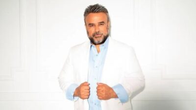 Kıbrıs'ta müzikseverlerle buluşan Bülent Serttaş, sahne öncesi çok konuşulacak açıklamalarda