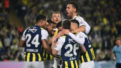 Fenerbahçe, Konferans Ligi’nde yarı final kapısını aralamak için sahaya çıkıyor.