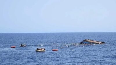 Cibuti açıklarında göçmenleri taşıyan teknenin alabora olması sonucu 16 kişi