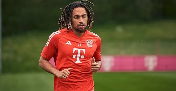 Bayern Münih, ara transfer döneminde Galatasaray’dan kadrosuna kattığı Sacha Boey'in