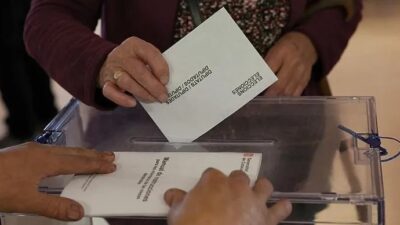 İspanya'nın doğusundaki Katalonya Özerk Yönetimi'nde dün yapılan yerel parlamento seçimleri