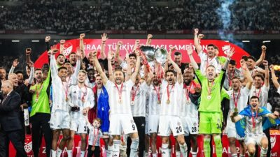 Beşiktaş, Ziraat Türkiye Kupası finalinde Trabzonspor'u 1-0 geriye düştüğü maçta