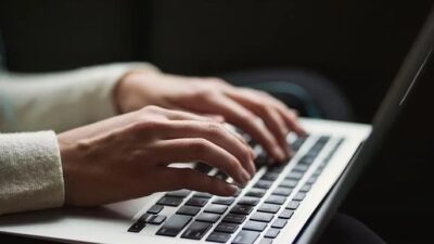 Türkiye'nin bilgi ve iletişim teknolojileri sektör büyüklüğü 2023'te TL bazında