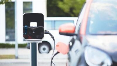 Türkiye'de ilk 4 ayda 20 bini aşkın elektrikli otomobil satıldı.