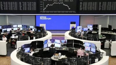 Avrupa borsaları güne düşüşle başladı.
