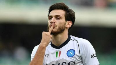 Fransa Ligue 1'de sezonu şampiyon tamamlayan Paris Saint-Germain gelecek sezonun