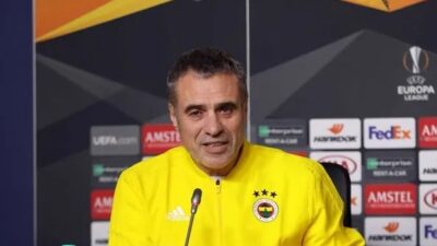 Trendyol Süper Lig'de Konyaspor'a konuk olacak olan Fenerbahçe zirve yarışında