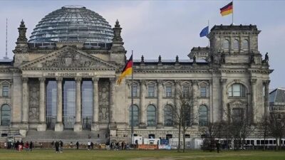 Almanya'da yaşayan Türklerin öncülüğünde kurulan "Çeşitlilik ve Uyanış için Demokratik