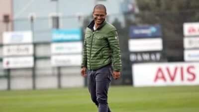 Türk futbolunun efsane isimlerinden Alex de Souza, Süper Lig'e teknik