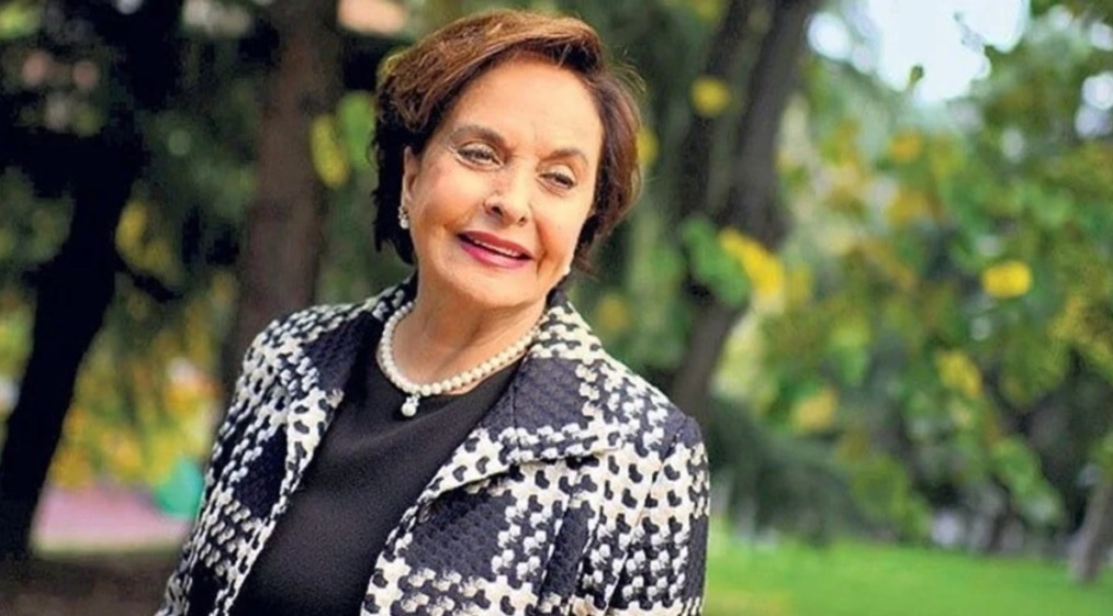 Türk sinema ve tiyatrosunun usta bir ismi Ayten Gökçer sevenlerinin