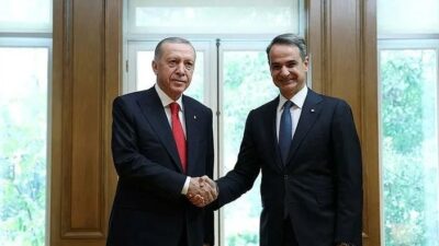 Cumhurbaşkanı Recep Tayyip Erdoğan, Yunanistan Başbakanı Kriyakos Miçotakis'i kabul etti.