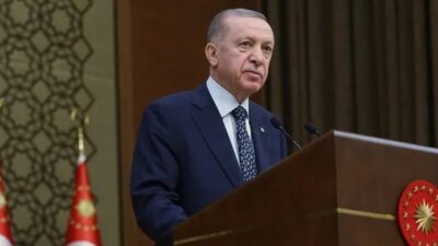 Başkan Recep Tayyip Erdoğan, saat 17.00'da Cumhurbaşkanlığı Külliyesi'nde İYİ Parti