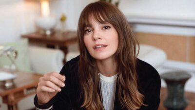 Oyunculuğa ara vererek vaktini kızıyla geçiren Aslı Enver, ekranlara dönüyor.