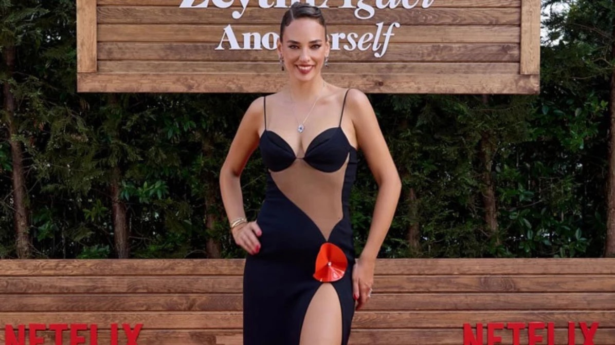 Zeytin Ağacı dizisinin başrol oyuncusu Seda Bakan, dün akşam düzenlenen