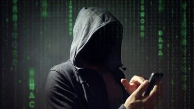 İstanbul’da dolandırıcılar kendilerini devlet yetkilisi olarak tanıtıp güven kazandı. 7