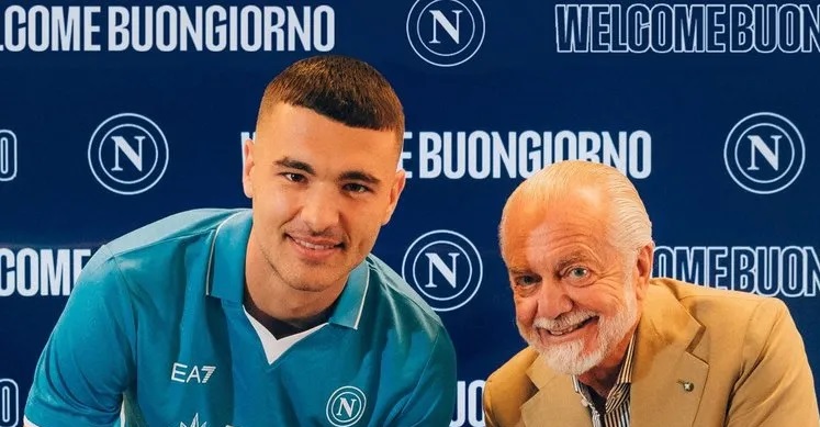 Serie A takımlarından Napoli, İtalyan futbolcu Alessandro Buongiorno'yu kadrosuna kattı.

