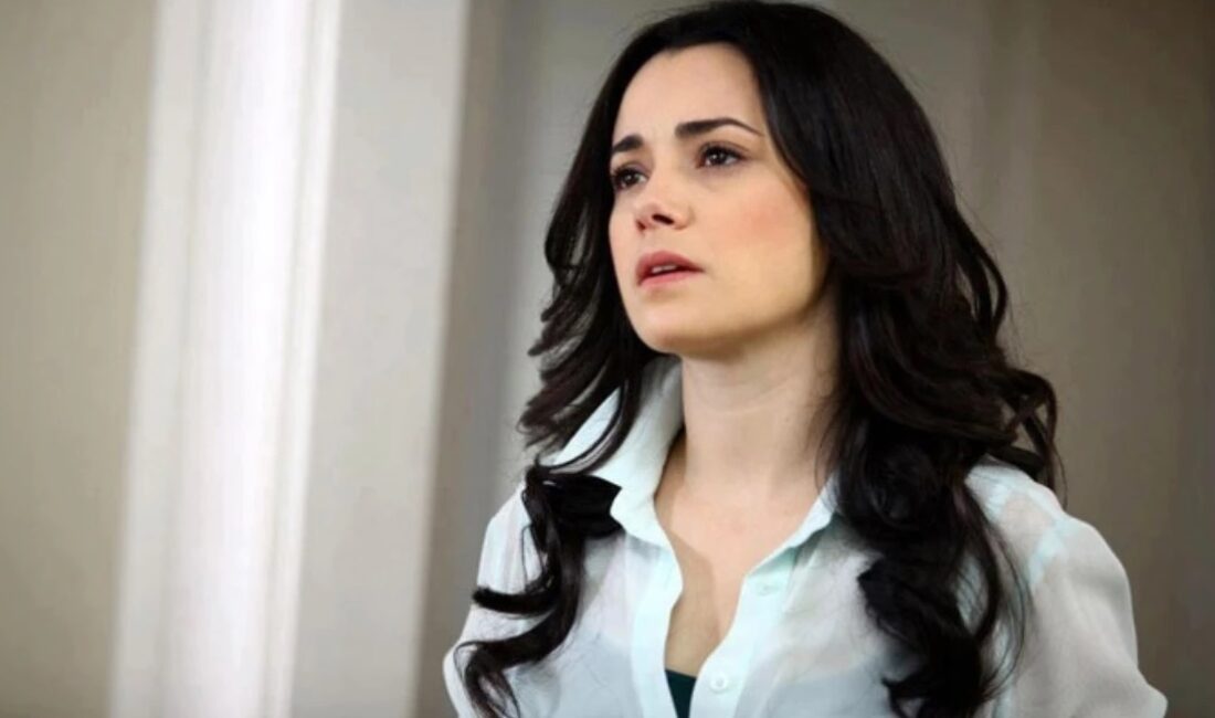 Kızıl Goncalar dizisinin başrol oyuncusu Özgü Namal, yeni film projesi