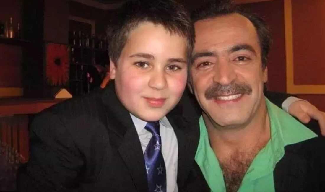 Yıllar önce yayınlanan Akasya Durağı dizisinde Can rolünü oynayan çocuk