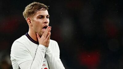 İngiltere Premier Lig ekibi Fulham, Arsenal'ın orta saha oyuncusu Emile