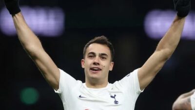 Fenerbahçe, Ferdi Kadıoğlu'nun olası transferi sonrası sol bek arayışlarına başladı.