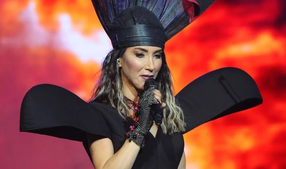 Türk pop müziği dünyasının sevilen isimlerinden olan Hande Yener, sosyal