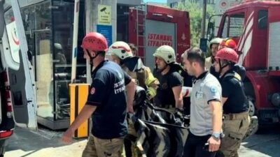 İstanbul Sarıyer'de bulunan bir inşaat alanında toprak dökümü yapan bir