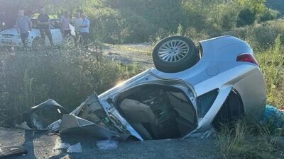 Bartın'da kontrolden çıkarak kanala devrilen otomobildeki 1 kişi öldü, 3