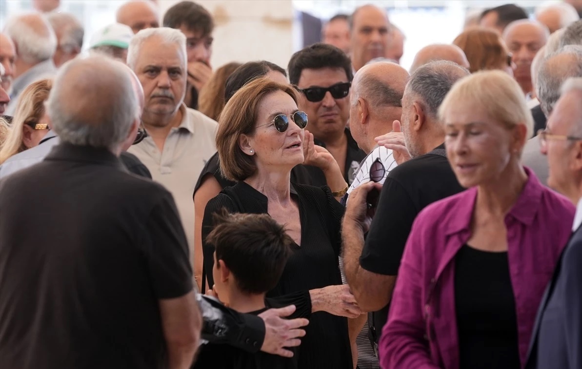 Geçirdiği beyin kanaması sonucu 10 yıldır komada olan Kenan Işık