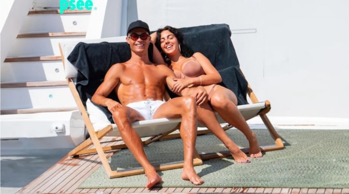 Dünya futbolunun önemli isimlerinden Cristiano Ronaldo'nun özel hayatı gündemde. Ronaldo