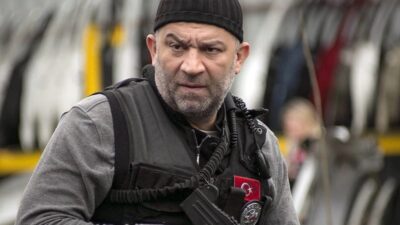 Bir ekran klasiği haline gelen Arka Sokaklar dizisinde 'Mesut Komiser'