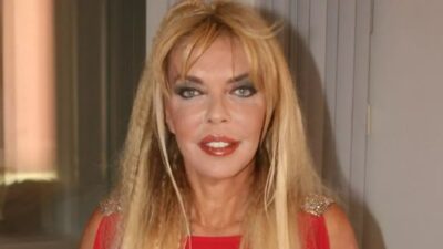 Nisan ayında trafik kazası geçirip 3 hafta yoğun bakımda tedavi