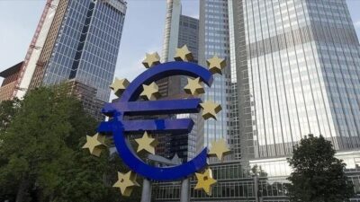 Almanya'da mevcut duruma ilişkin yatırımcı güveni, ekonominin erken toparlanacağına ilişkin