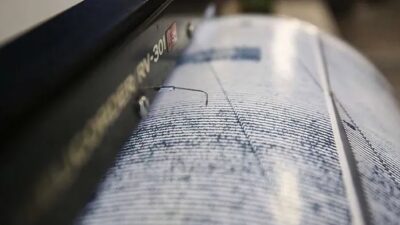 Bitlis'in Tatvan ilçesinde 4.5 büyüklüğünde deprem meydana geldi. Deprem çevre