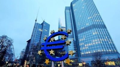Euro Bölgesi ekonomisi, ağustos ayında hizmet sektöründeki toparlanmanın etkisiyle canlandı.
