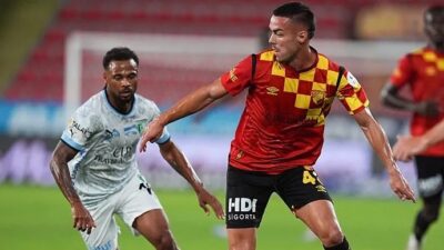 Süper Lig'de ilk 4 haftayı yenilgisiz 6 puanla 6. sırada